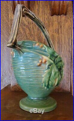 Vintage Roseville Pottery Green Bushberry Basket Bowl 369-6 1/2 Mint