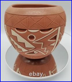 Vintage San Juan Pottery Bowl Carved ROSITA DE HERRERA 6 1/4 x 5 1/2 (1963-2021)