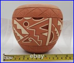 Vintage San Juan Pottery Bowl Carved ROSITA DE HERRERA 6 1/4 x 5 1/2 (1963-2021)