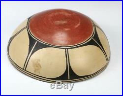 Vintage Santo Domingo Large Pottery Bowl Handmade Painted 10.5 x 3.75 Marked