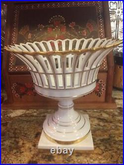 Vintage Vista Alegre Porcelain Reticulated Pedestal Basket Centerpiece Beautiful
