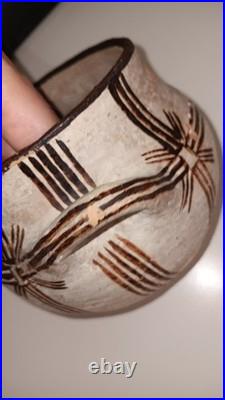 Vintage Zuni Prayer Rain Bowl with Handles 7x4.5 Hand Painted Southwestern Jar