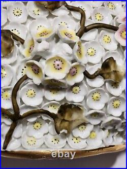 Vtg Meissen Style German Schneeballen Applied Flowers Centerpiece Piece